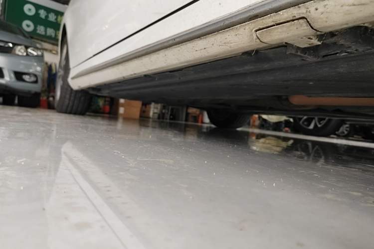 Used Mercedes-Benz C-Class 2020 Restyled C 200 L Fashion Edition Sport Version Right Side Sill