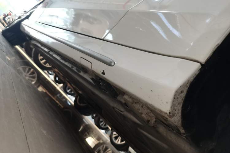 Used Mercedes-Benz C-Class 2020 Restyled C 200 L Fashion Edition Sport Version Right Side Sill