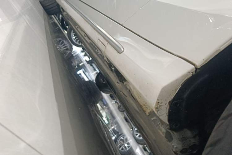 Used Mercedes-Benz C-Class 2020 Restyled C 200 L Fashion Edition Sport Version Right Side Sill