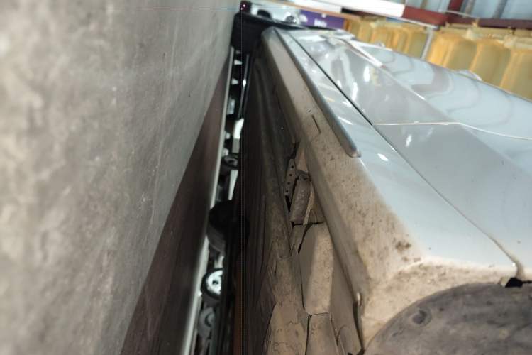 Used Mercedes-Benz C-Class 2020 C 260 L Sport Edition Right Side Sill