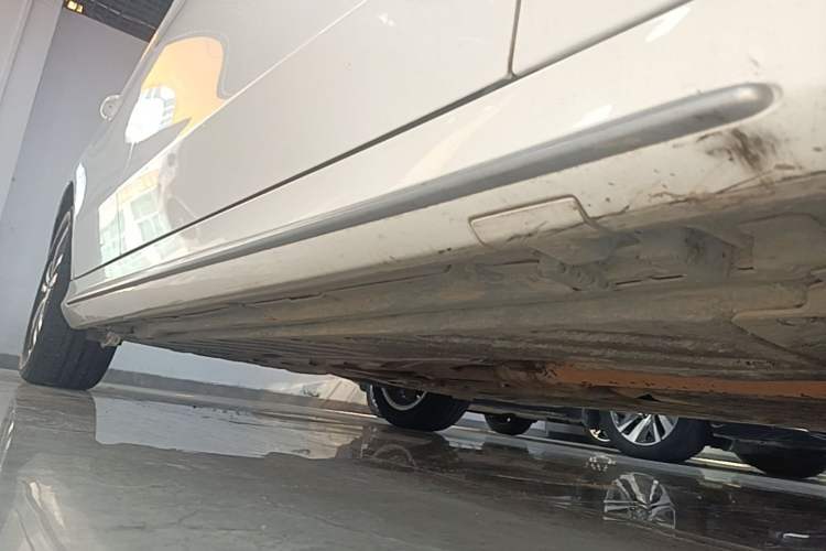 Used Mercedes-Benz C-Class 2020 Restyled C 200 L Fashion Edition Sport Version Right Side Sill