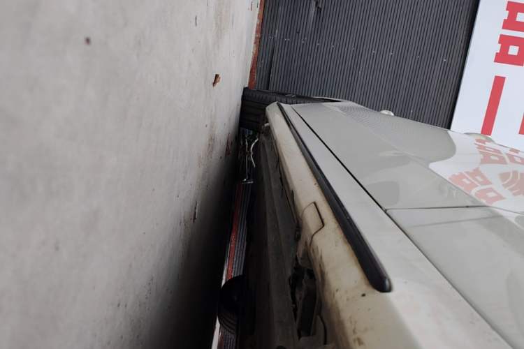 Used Mercedes-Benz C-Class 2020 Restyled C 260 Sport Edition Right Side Sill
