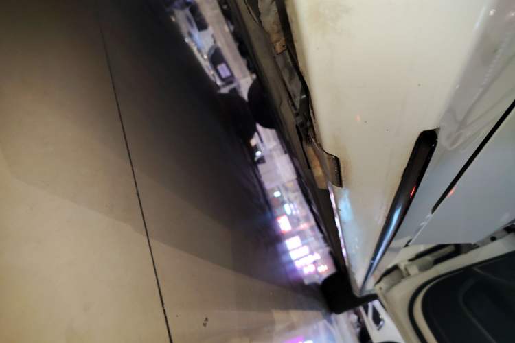 Used Mercedes-Benz C-Class 2020 C 260 Sport Edition Right Side Sill