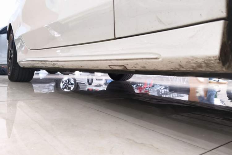 Used Mercedes-Benz C-Class 2020 C 260 Coupe Right Side Sill