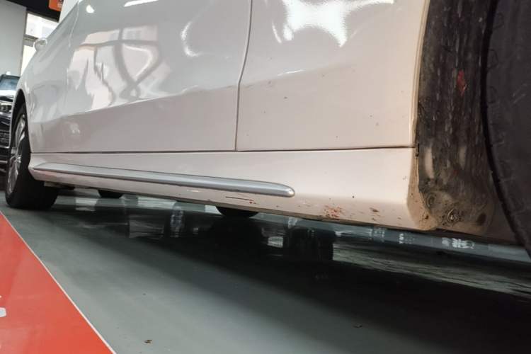 Used Mercedes-Benz C-Class 2020 Restyled C 200 L Fashion Edition Sport Version Right Side Sill