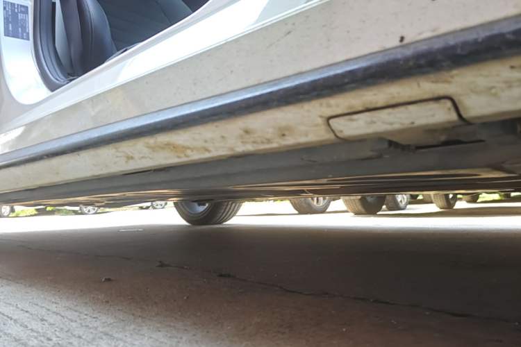 Used Mercedes-Benz C-Class 2020 Restyled C 260 Sport Edition Right Side Sill