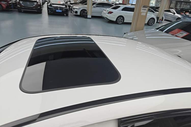 Used Mercedes-Benz C-Class 2020 Restyled C 260 Sport Edition Roof