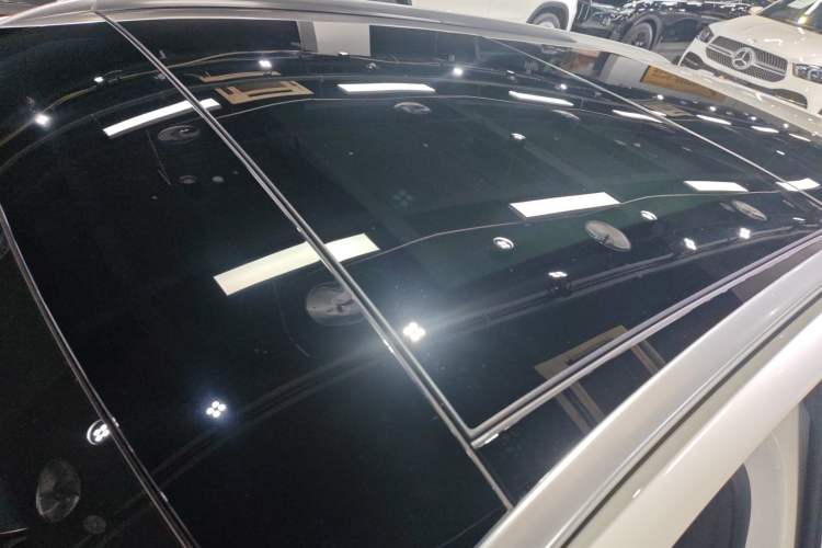 Used Mercedes-Benz C-Class 2020 Facelifted C 260 Estate Roof