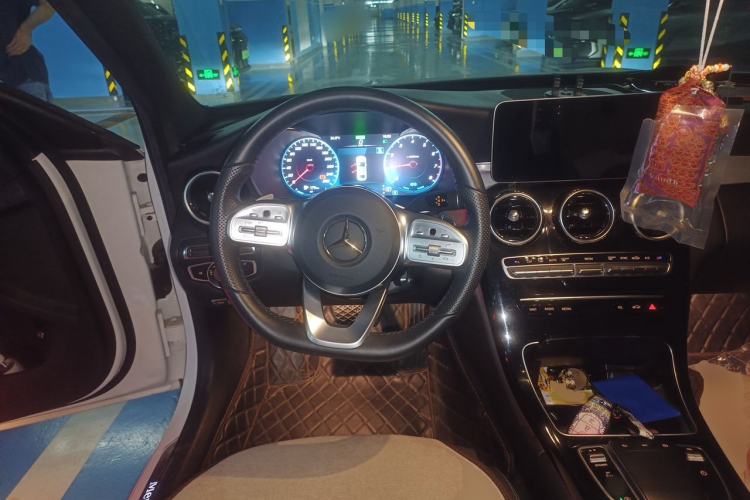 Used Mercedes-Benz C-Class 2020 Restyled C 260 Sport Edition Steering Wheel
