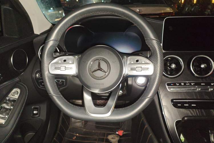 Used Mercedes-Benz C-Class 2020 Restyled C 200 L Fashion Edition Sport Version Steering Wheel