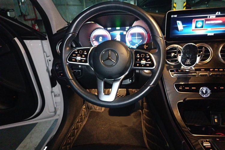 Used Mercedes-Benz C-Class 2020 Facelifted C 260 Estate Steering Wheel