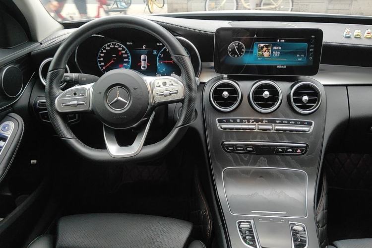 Used Mercedes-Benz C-Class 2020 Updated C 200 L Fashion Edition Steering Wheel