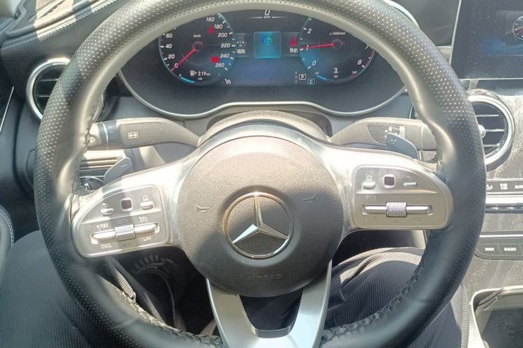 Used Mercedes-Benz C-Class 2020 Updated C 200 L Fashion Edition Steering Wheel