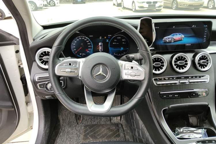 Used Mercedes-Benz C-Class 2020 Restyled C 200 L Fashion Edition Sport Version Steering Wheel