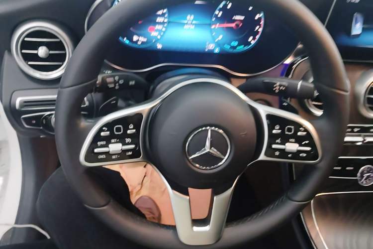 Used Mercedes-Benz C-Class 2020 Facelifted C 260 Estate Steering Wheel