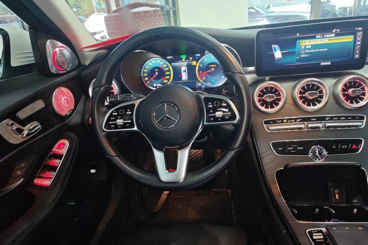 Used Mercedes-Benz C-Class 2020 Facelifted C 260 Estate Steering Wheel