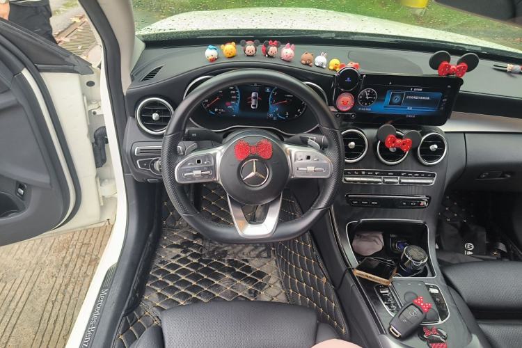 Used Mercedes-Benz C-Class 2020 Updated C 200 L Fashion Edition Steering Wheel
