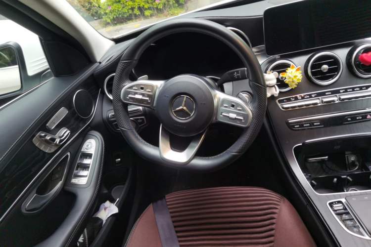 Used Mercedes-Benz C-Class 2020 C 260 L Sport Edition Steering Wheel