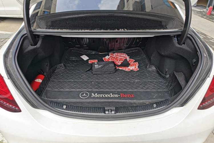 Used Mercedes-Benz C-Class 2020 Restyled C 260 Sport Edition Trunk