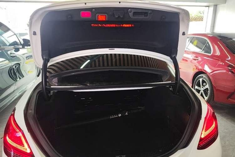 Used Mercedes-Benz C-Class 2020 Restyled C 260 L Sport Edition Trunk