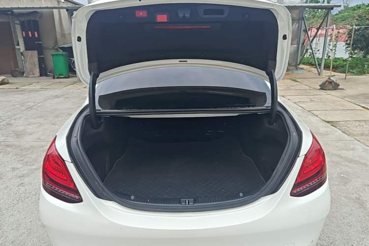Used Mercedes-Benz C-Class 2020 Restyled C 260 Sport Edition Trunk