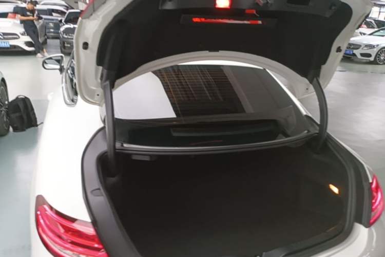 Used Mercedes-Benz C-Class 2020 C 260 Coupe Trunk