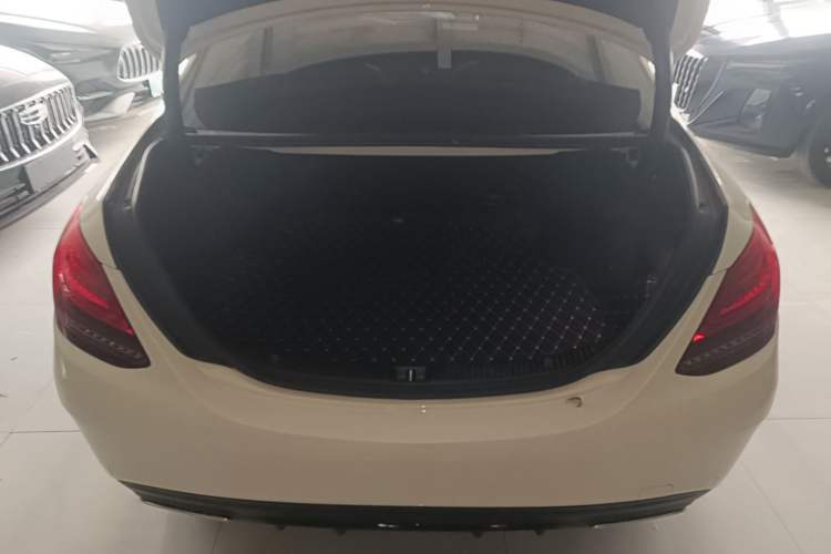 Used Mercedes-Benz C-Class 2020 Restyled C 260 Sport Edition Trunk