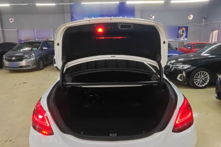 Used Mercedes-Benz C-Class 2020 C 200 L Fashion Edition Sport Version Trunk