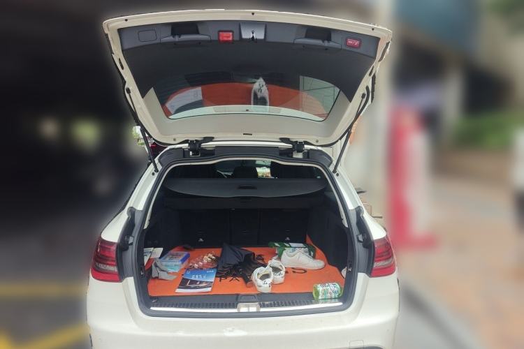 Used Mercedes-Benz C-Class 2020 Facelifted C 260 Estate Trunk