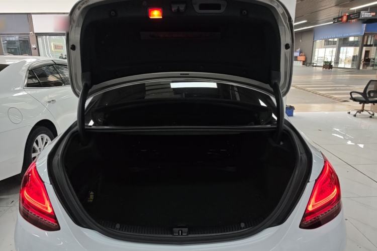 Used Mercedes-Benz C-Class 2020 C 200 L Fashion Edition Sport Version Trunk