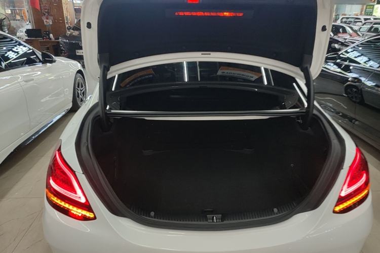 Used Mercedes-Benz C-Class 2020 Restyled C 260 L Sport Edition Trunk