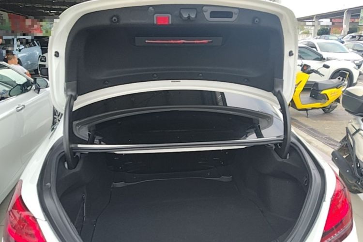 Used Mercedes-Benz C-Class 2020 Restyled C 200 L Fashion Edition Sport Version Trunk