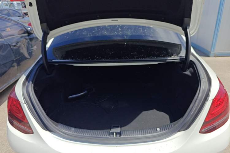 Used Mercedes-Benz C-Class 2020 Restyled C 260 Sport Edition Trunk