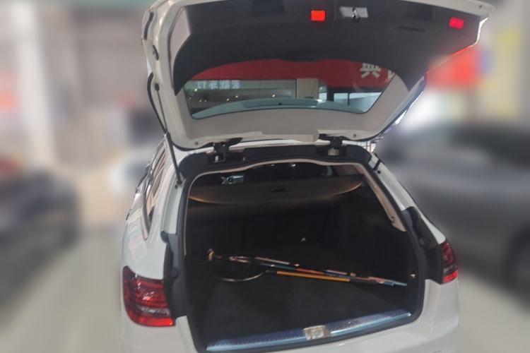 Used Mercedes-Benz C-Class 2020 Facelifted C 260 Estate Trunk