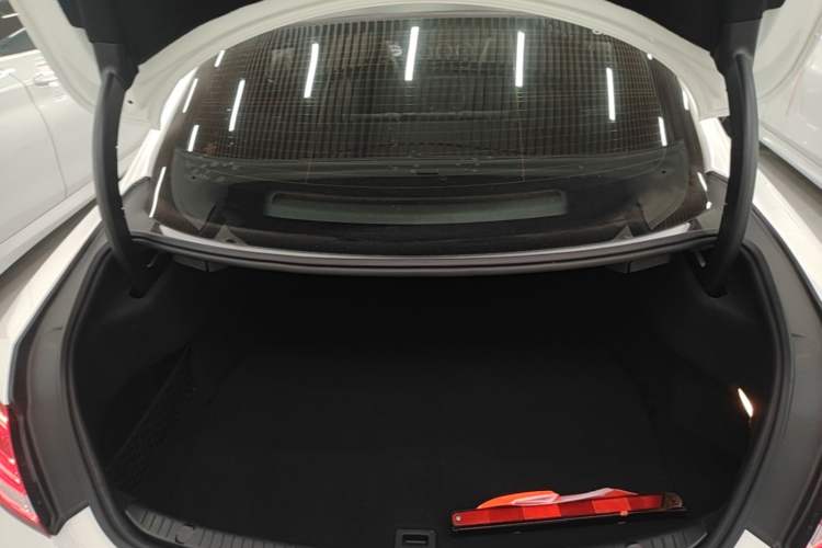 Used Mercedes-Benz C-Class 2020 C 260 Coupe Trunk
