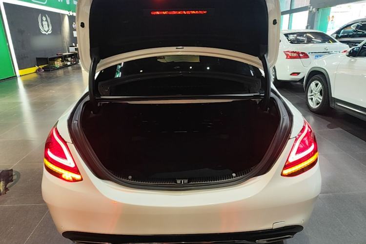 Used Mercedes-Benz C-Class 2020 C 200 L Fashion Edition Sport Version Trunk