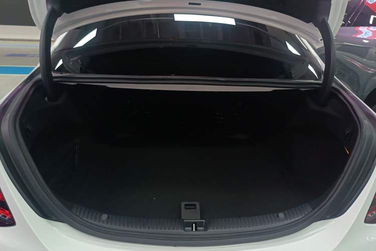 Used Mercedes-Benz C-Class 2020 C 260 L Sport Edition Trunk