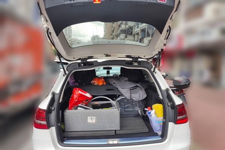 Used Mercedes-Benz C-Class 2020 C 260 Estate Trunk