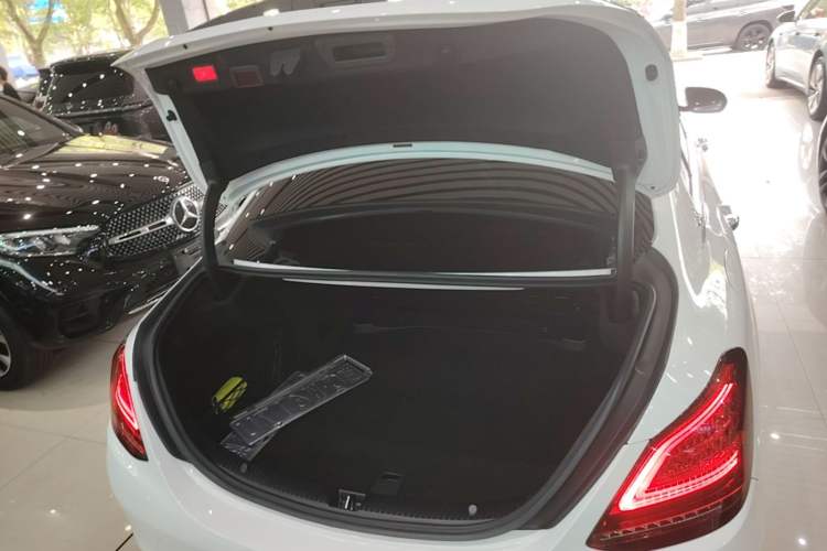 Used Mercedes-Benz C-Class 2020 Restyled C 260 L Sport Edition Trunk