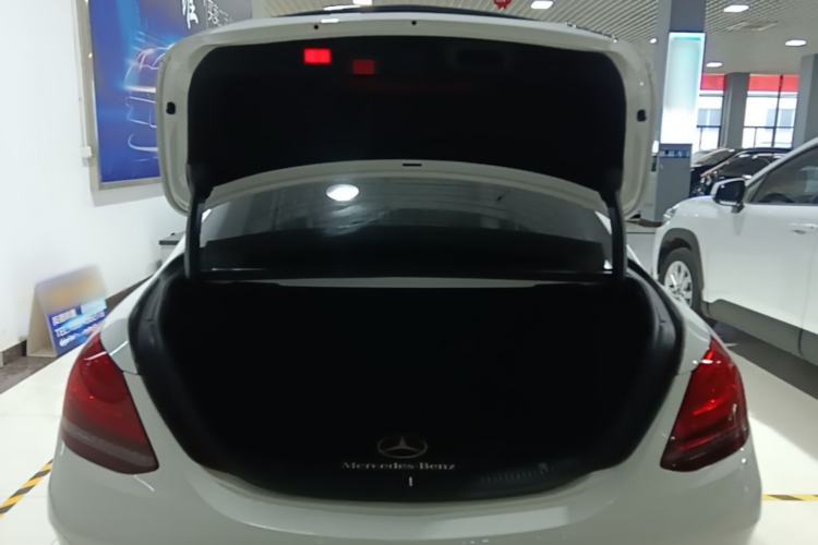 Used Mercedes-Benz C-Class 2020 Restyled C 260 L Sport Edition Trunk