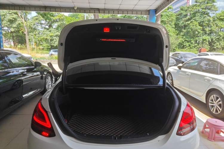 Used Mercedes-Benz C-Class 2020 C 200 L Fashion Edition Sport Version Trunk