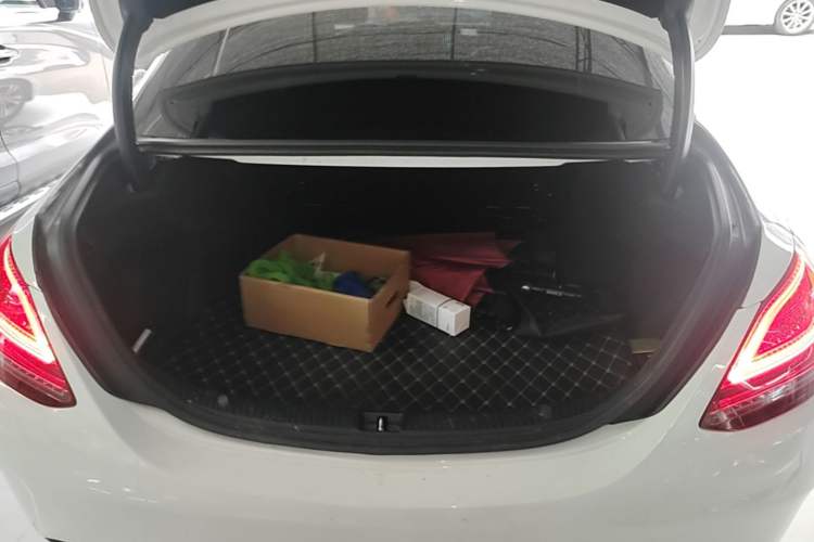 Used Mercedes-Benz C-Class 2020 Restyled C 200 L Fashion Edition Sport Version Trunk