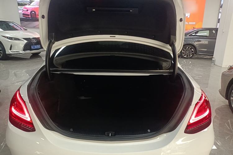 Used Mercedes-Benz C-Class 2020 Restyled C 200 L Fashion Edition Sport Version Trunk