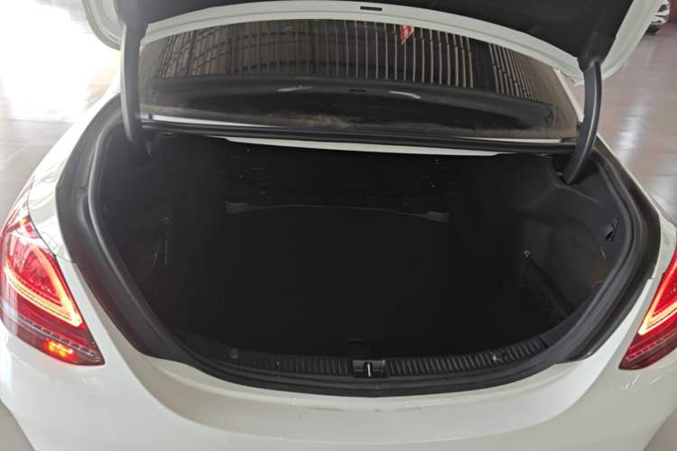 Used Mercedes-Benz C-Class 2020 Restyled C 260 L Sport Edition Trunk