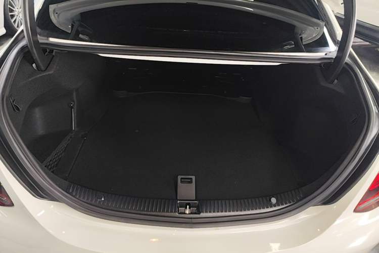 Used Mercedes-Benz C-Class 2020 C 260 L Sport Edition Trunk