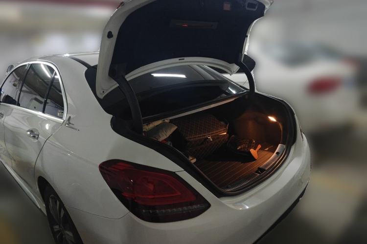Used Mercedes-Benz C-Class 2020 Updated C 200 L Fashion Edition Trunk