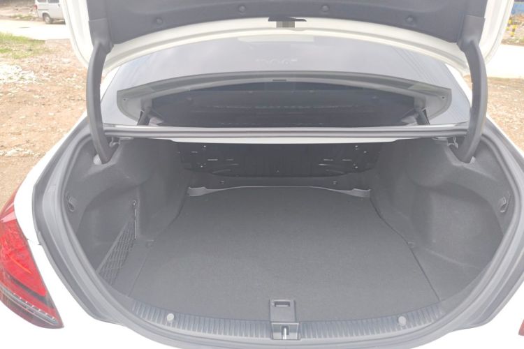 Used Mercedes-Benz C-Class 2020 Updated C 200 L Fashion Edition Trunk