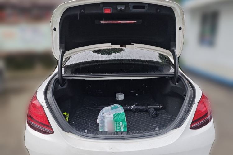 Used Mercedes-Benz C-Class 2020 Updated C 200 L Fashion Edition Trunk