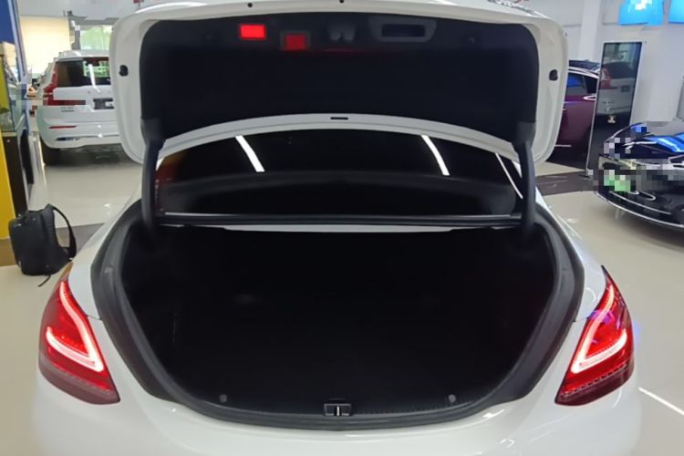 Used Mercedes-Benz C-Class 2020 Restyled C 260 L Sport Edition Trunk