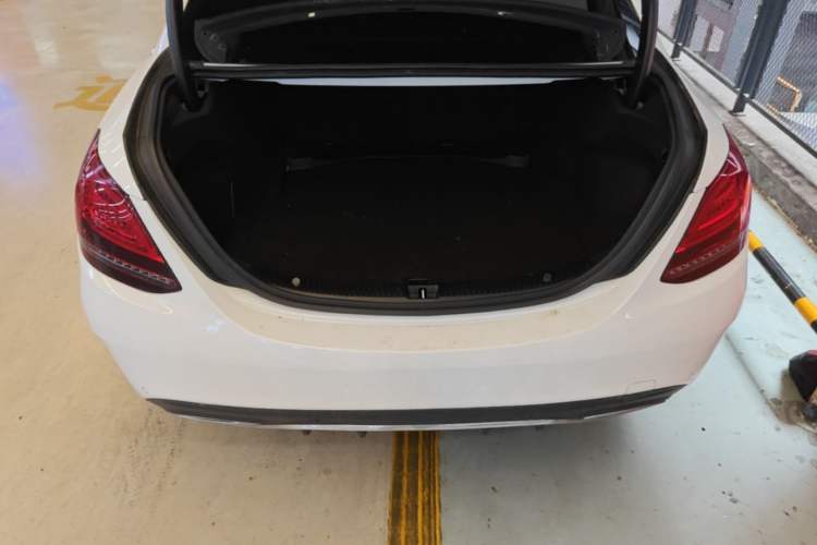Used Mercedes-Benz C-Class 2020 Restyled C 200 L Fashion Edition Sport Version Trunk